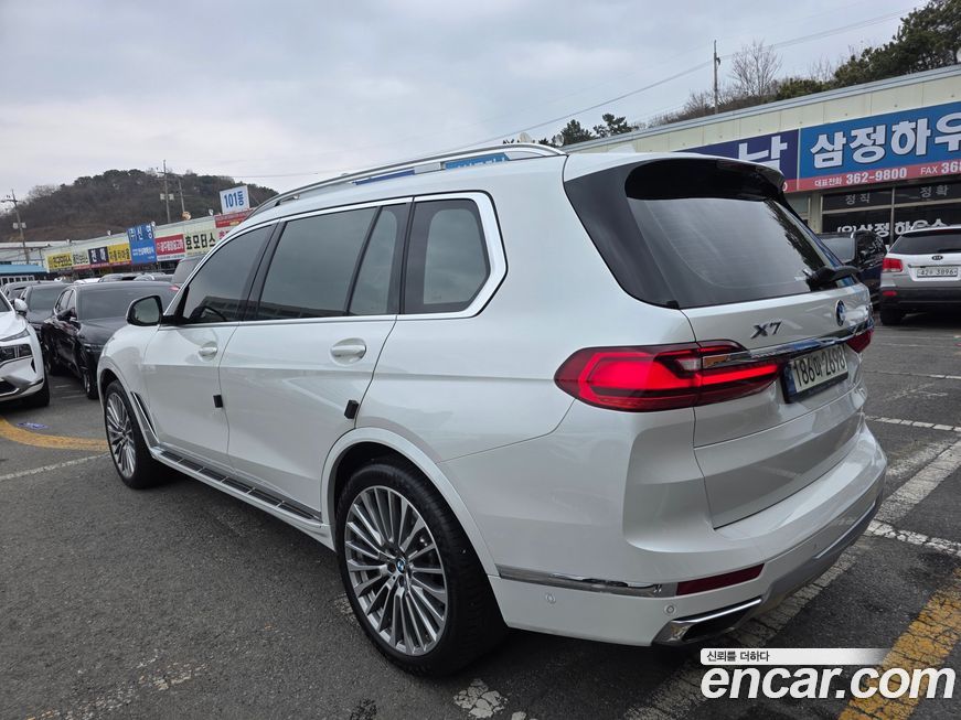 BMW X7 2022
