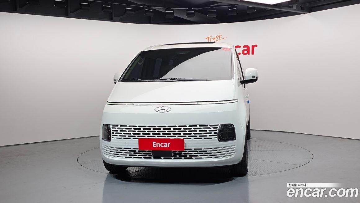 Hyundai Staria 2023