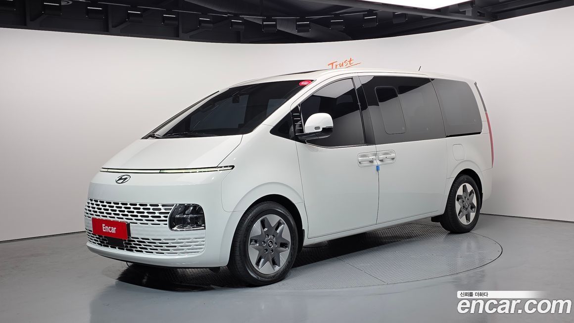 Hyundai Staria 2023