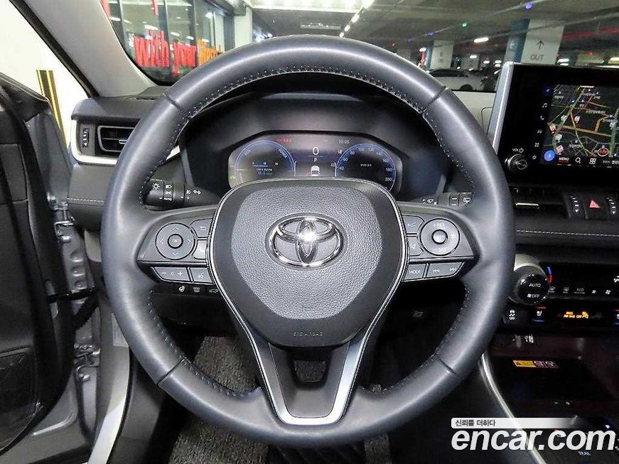 Toyota RAV4 2025