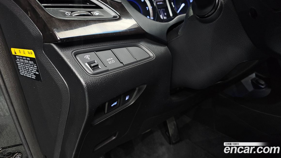 Hyundai Grandeur 2011