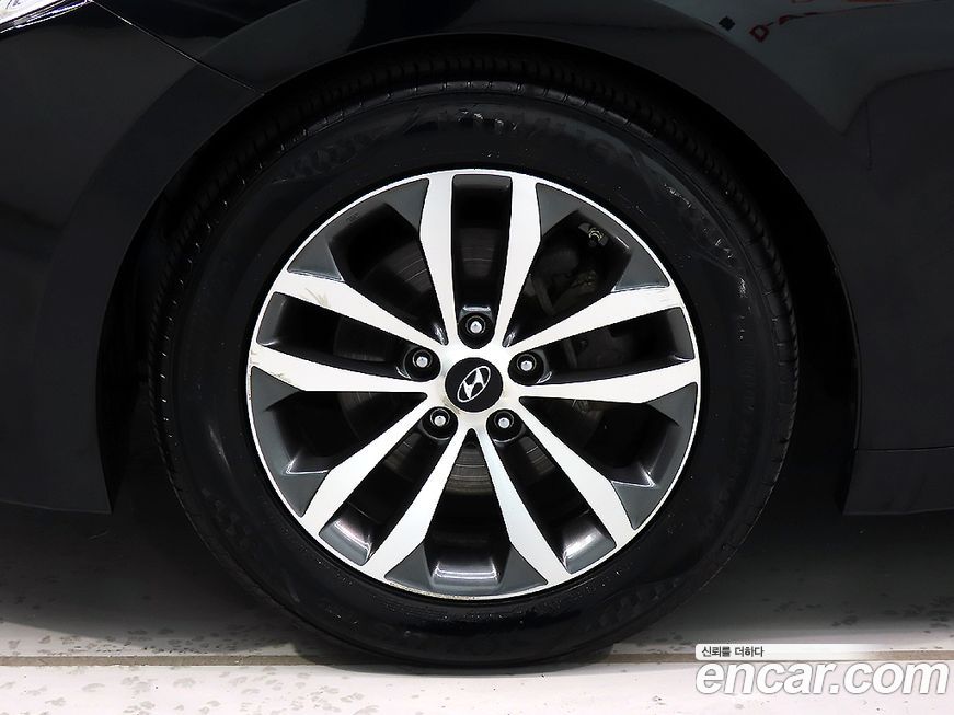 Hyundai Grandeur 2012