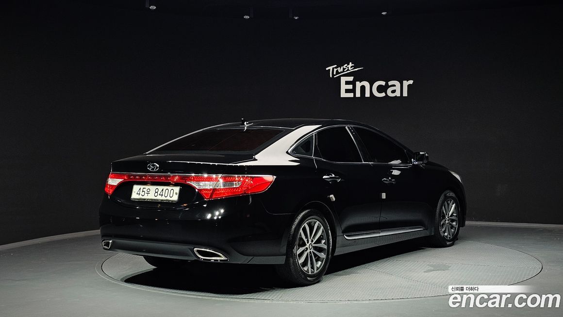 Hyundai Grandeur 2011