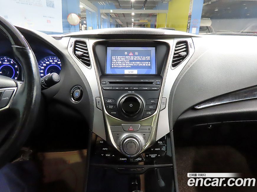 Hyundai Grandeur 2012