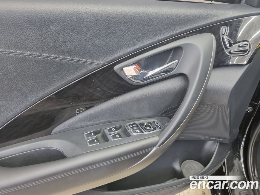 Hyundai Grandeur 2015