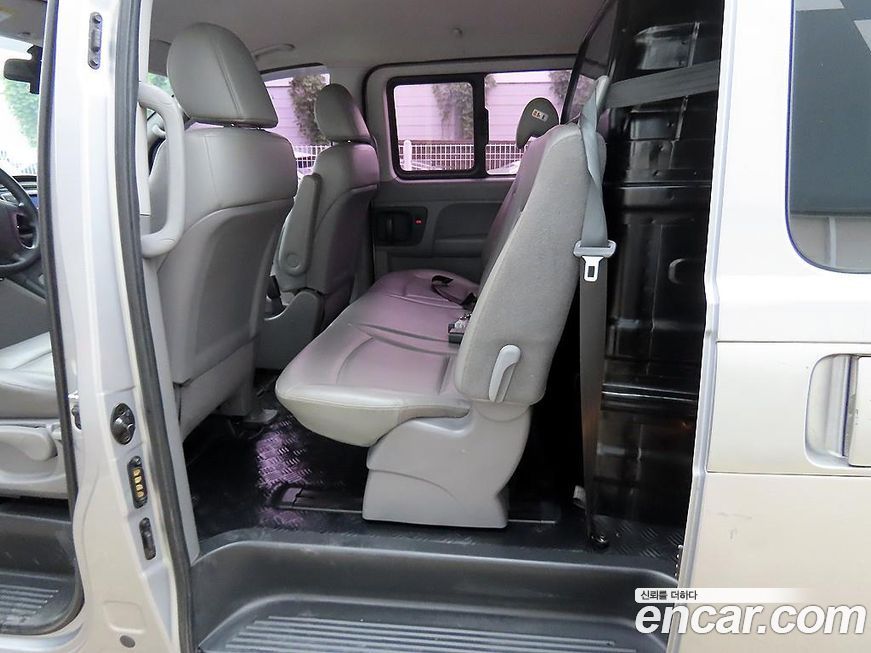 Hyundai Starex 2016