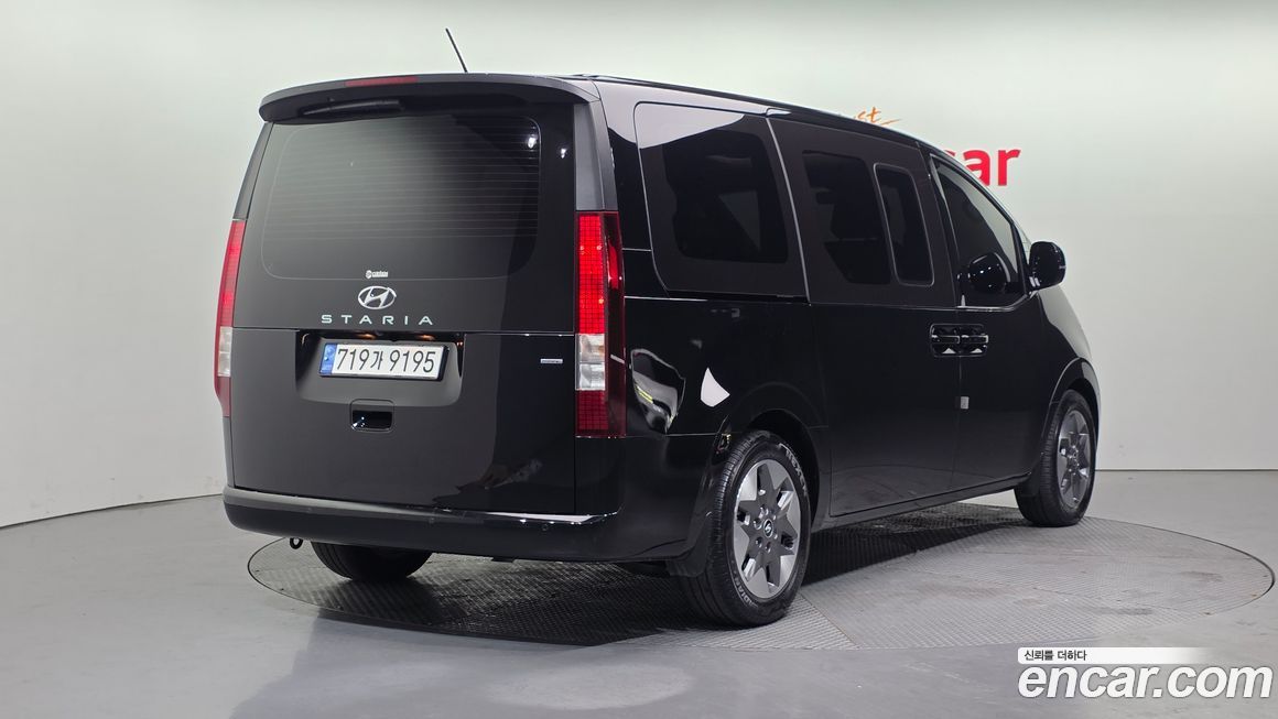 Hyundai Staria 2024
