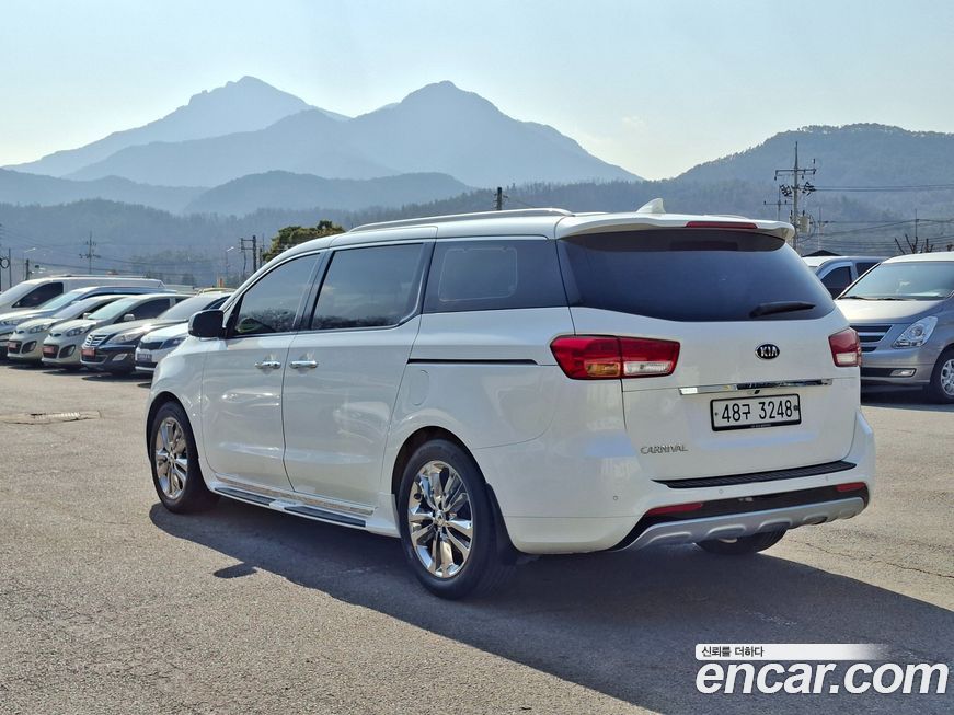 Kia Canival 2018