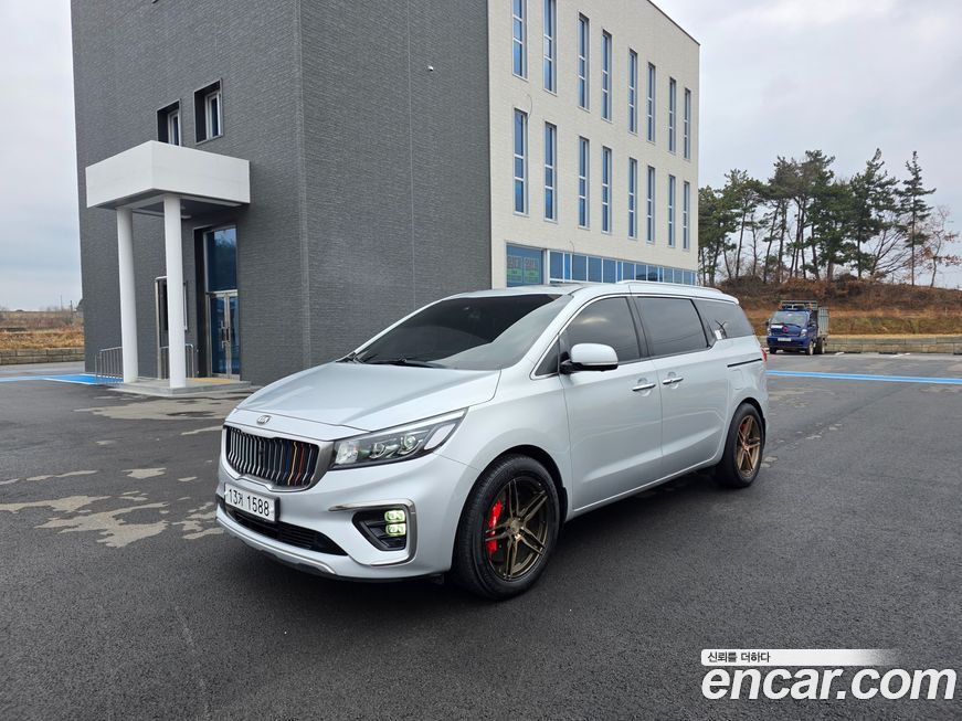 Kia Canival 2019