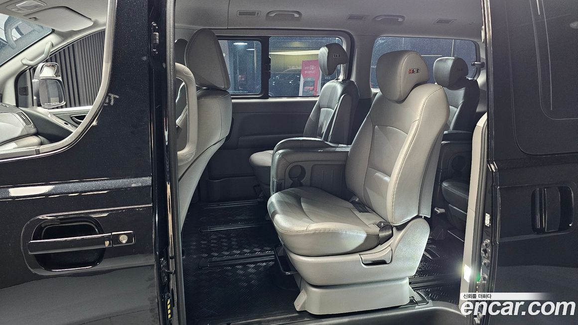 Hyundai Starex 2019