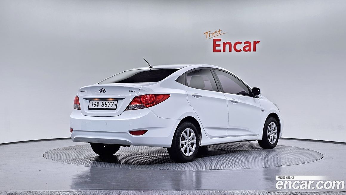 Hyundai Accent 2015