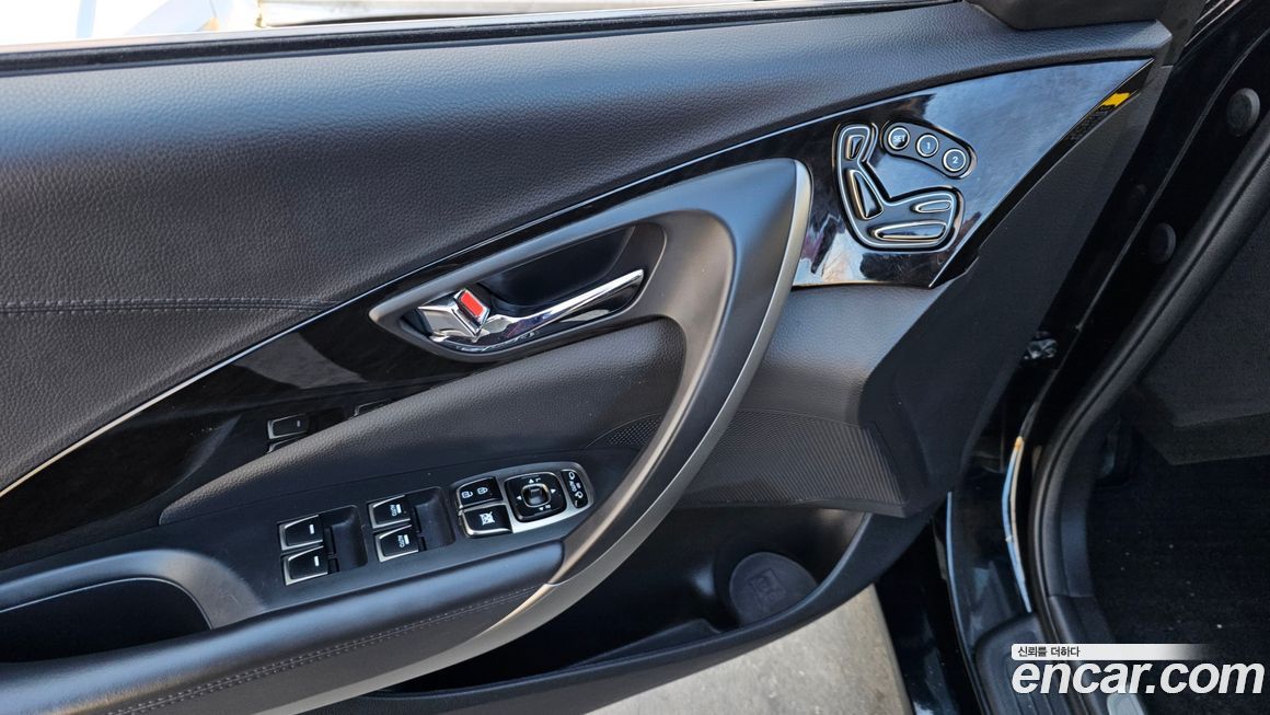 Hyundai Grandeur 2013