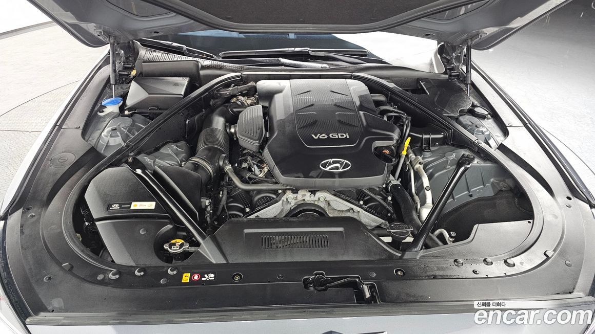 Hyundai Genesis 2016