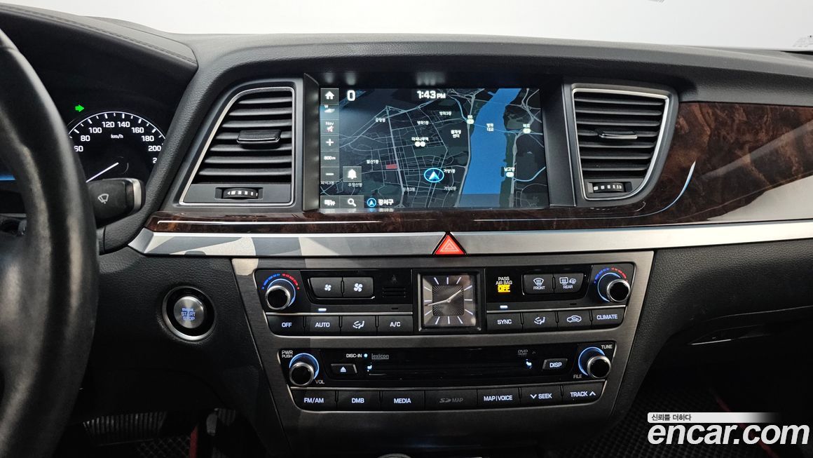 Hyundai Genesis 2016