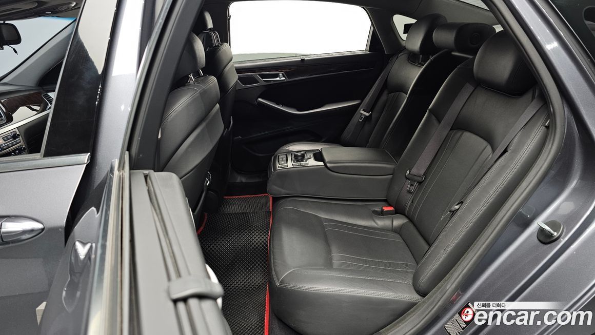 Hyundai Genesis 2016