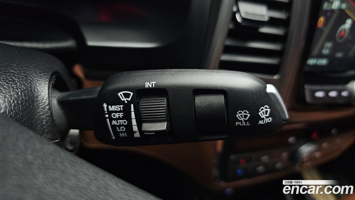 KG_Mobility_Ssangyong Rexton 2018