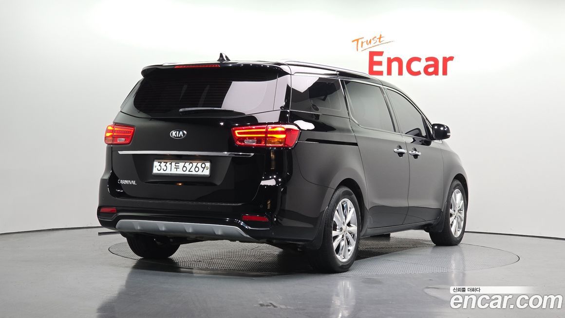 Kia Canival 2020