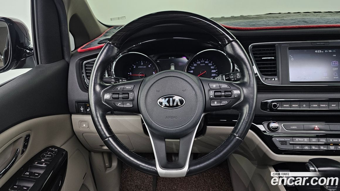 Kia Canival 2019