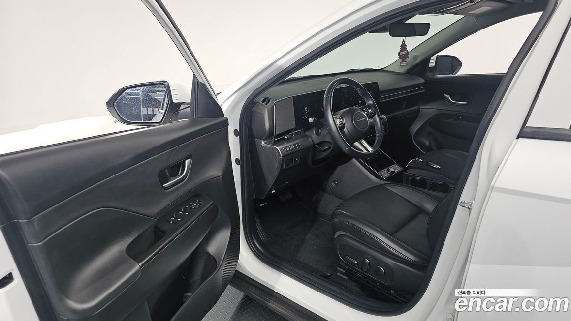 Hyundai Kona 2025