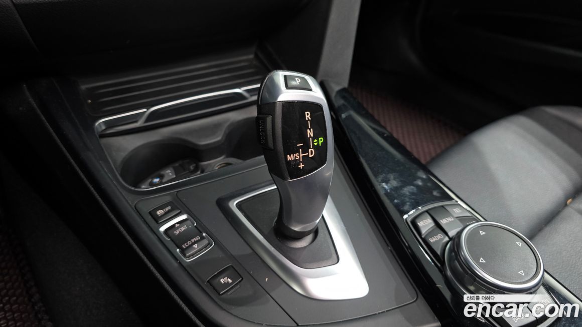BMW 3-Series 2016