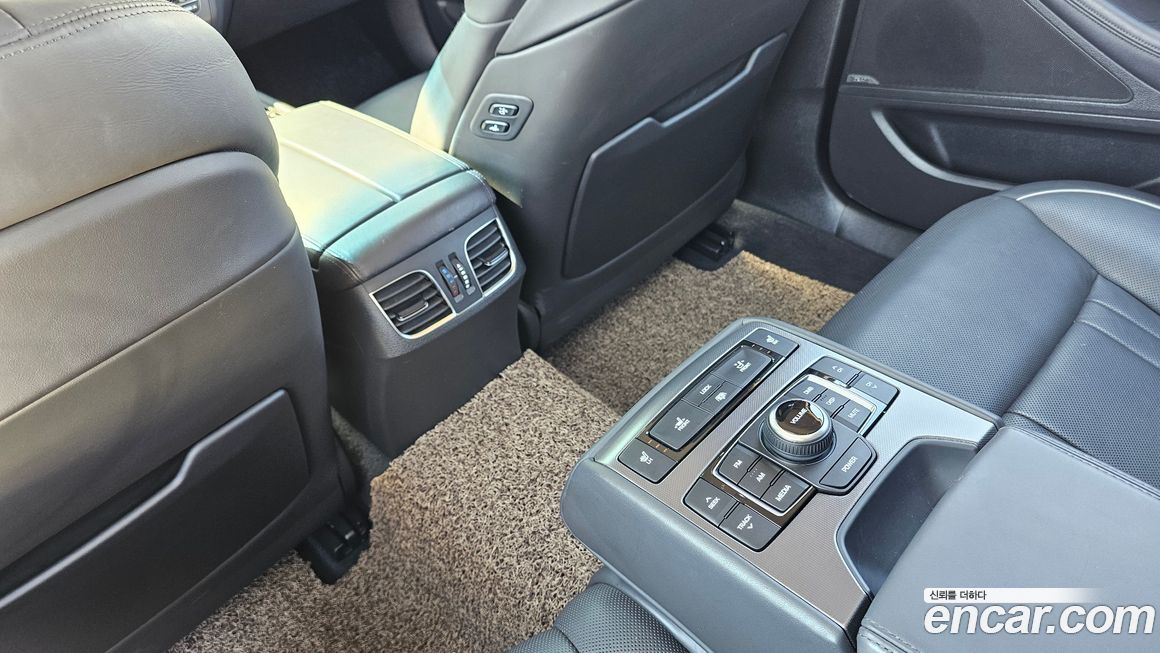 Hyundai Genesis 2014