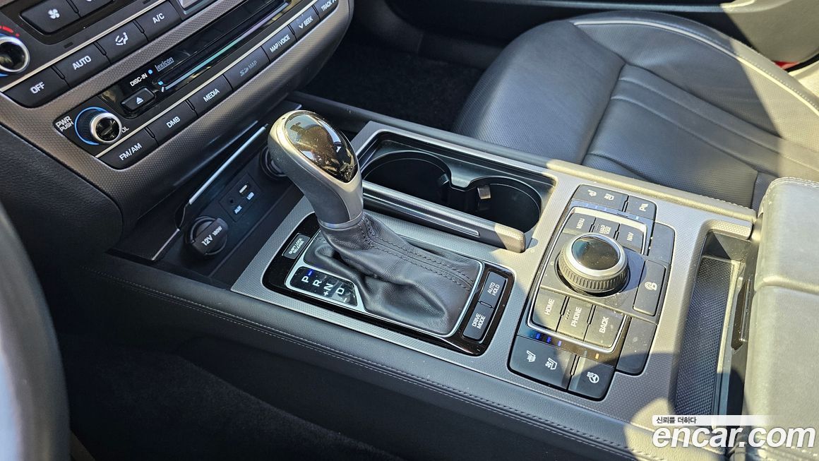 Hyundai Genesis 2014