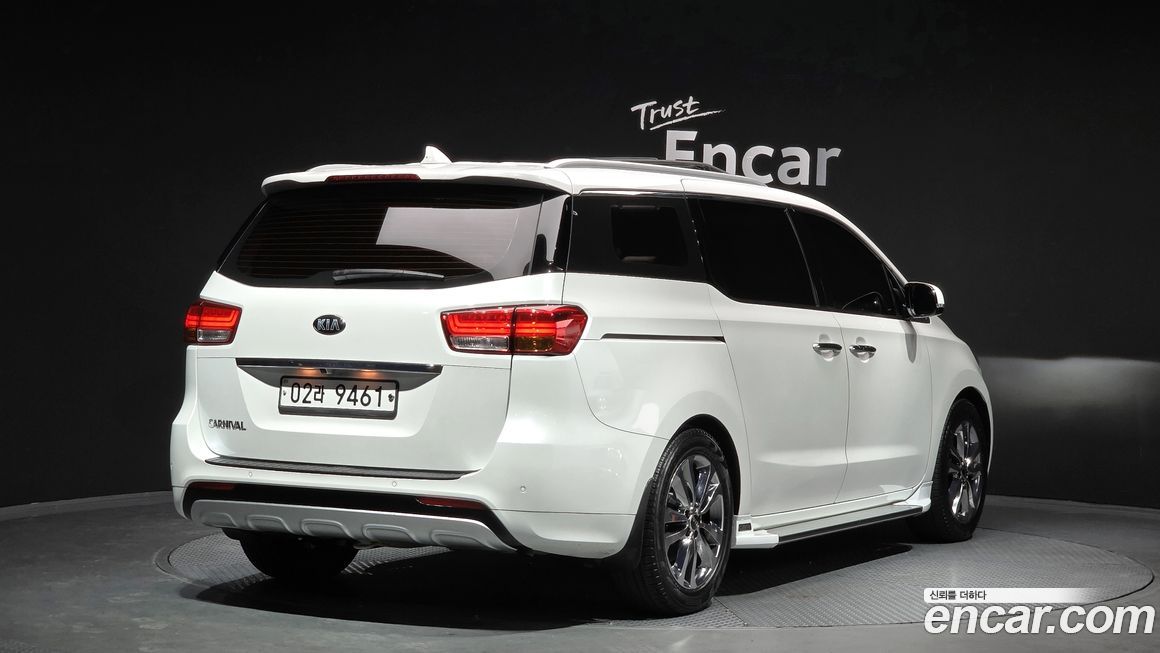 Kia Canival 2015