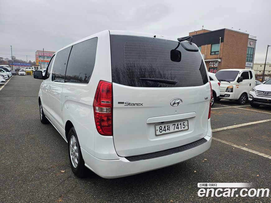 Hyundai Starex 2016
