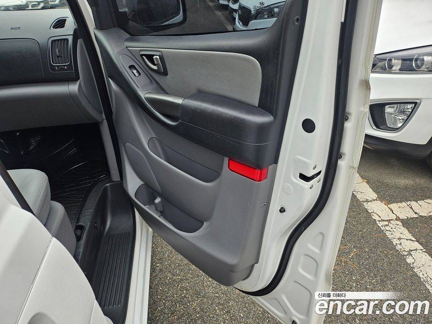 Hyundai Starex 2016