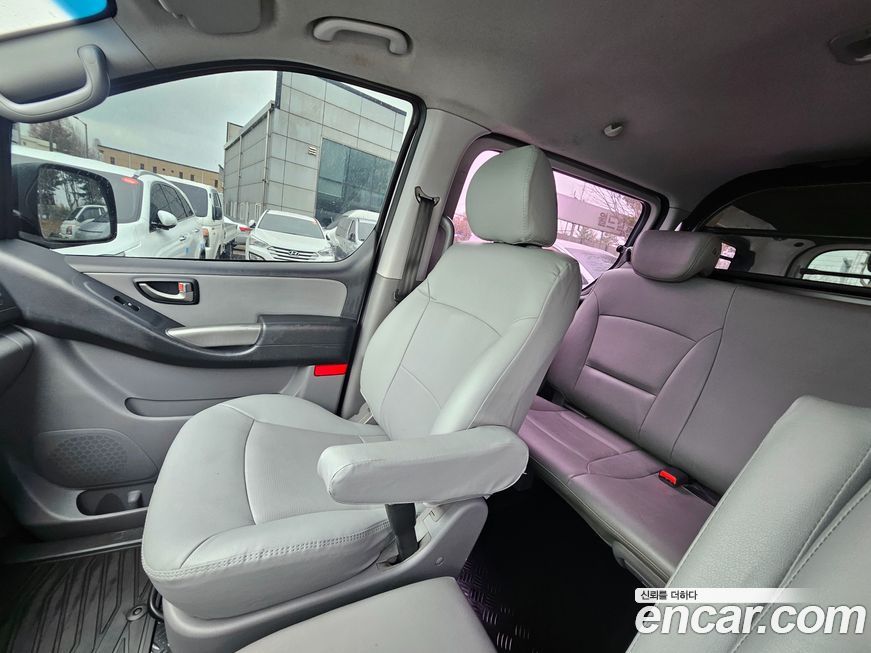 Hyundai Starex 2016