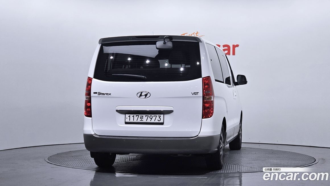 Hyundai Starex 2021
