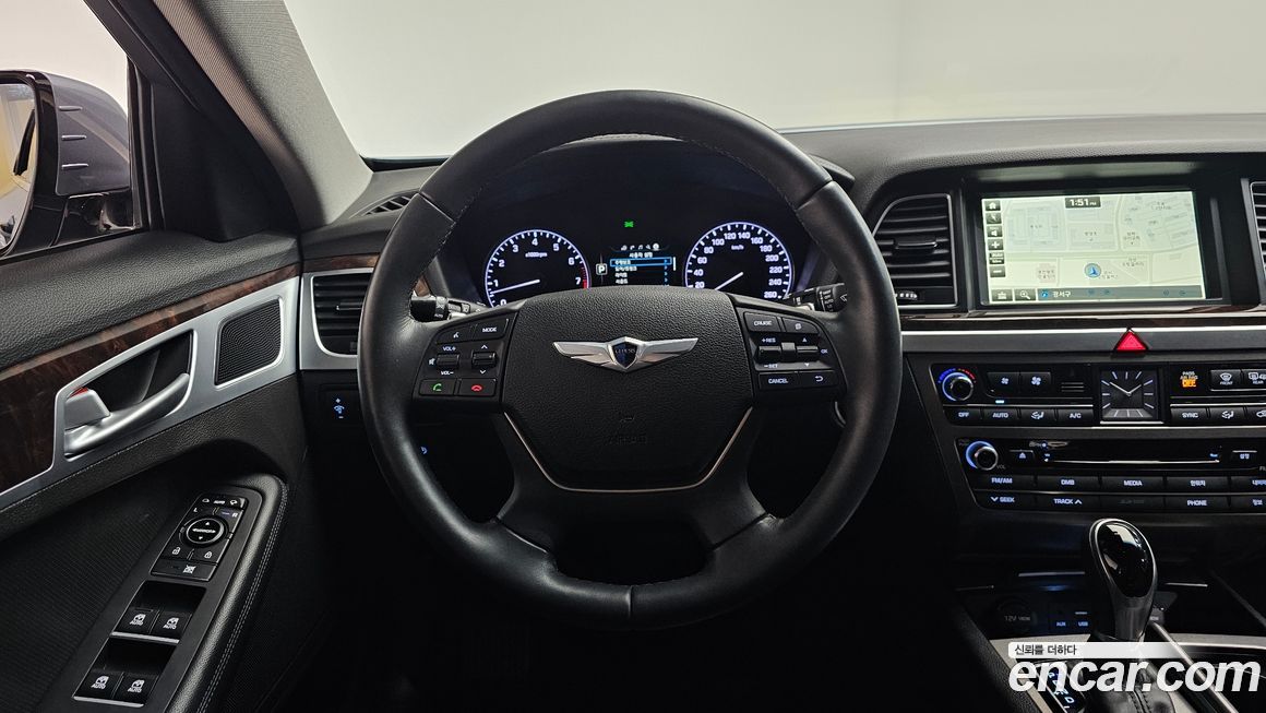 Hyundai Genesis 2016