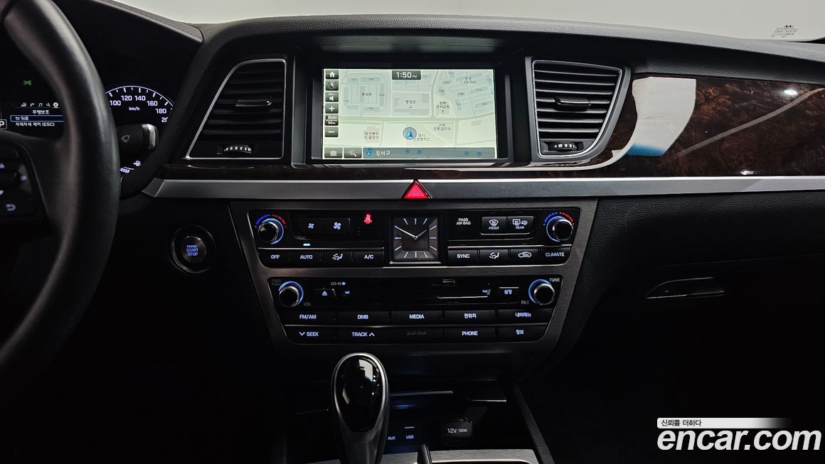 Hyundai Genesis 2016