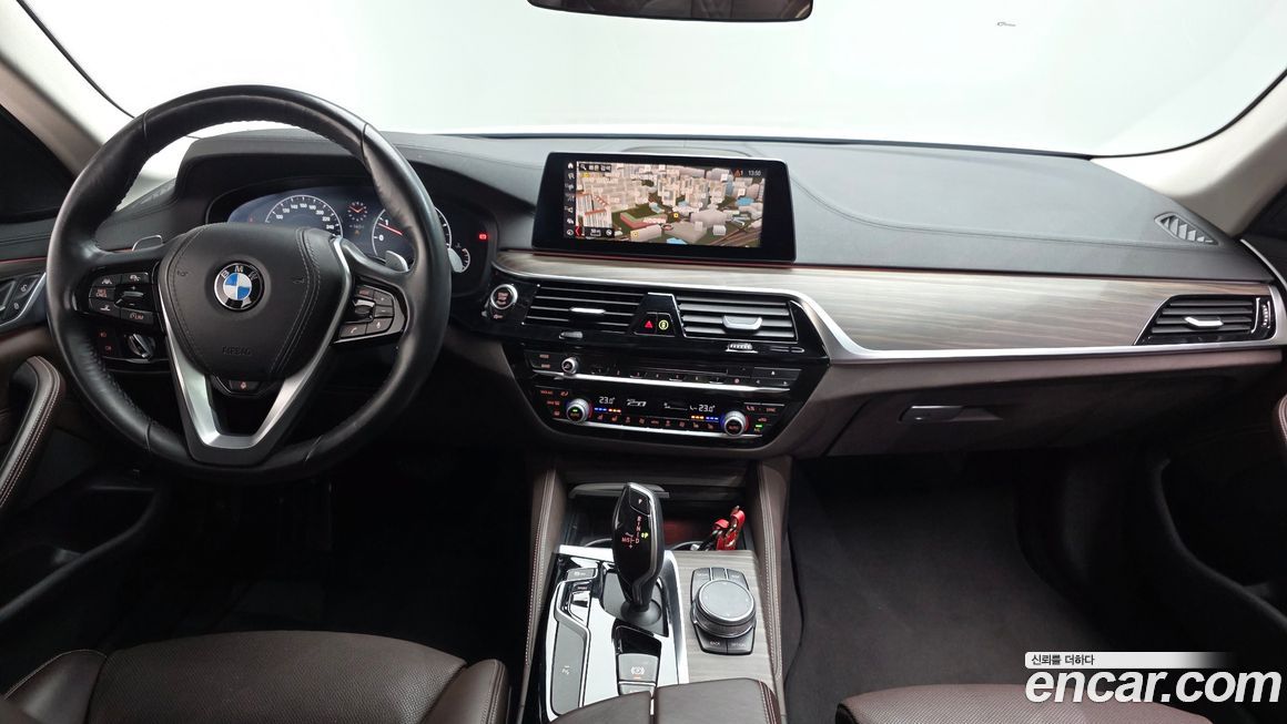 BMW 5-Series 2019