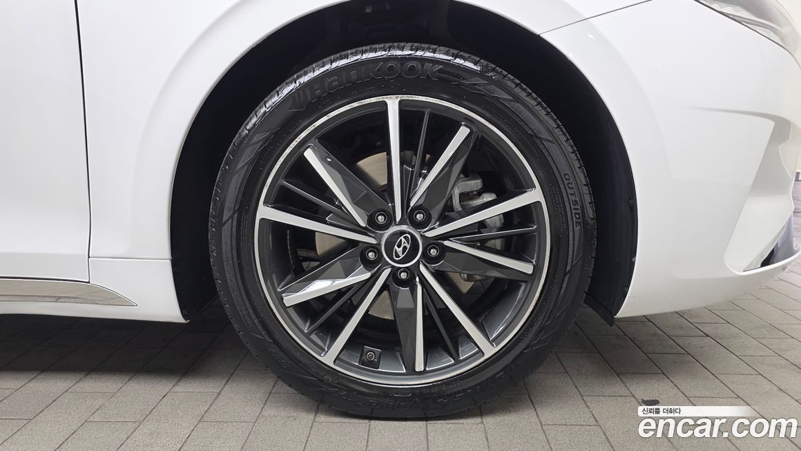 Hyundai Grandeur 2022