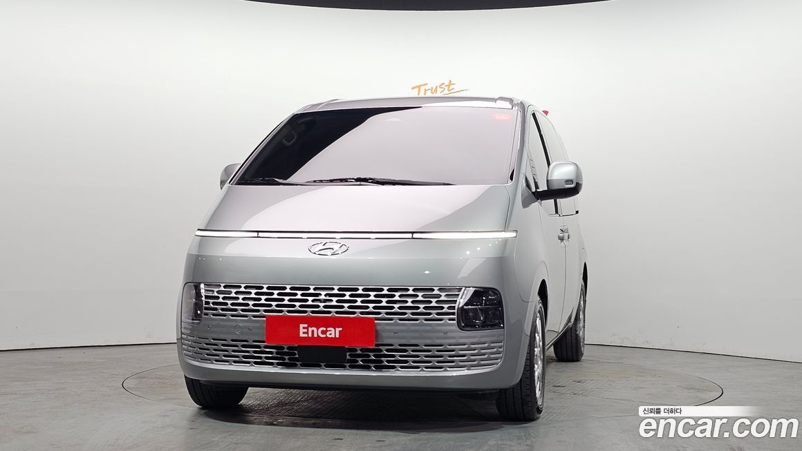 Hyundai Staria 2024