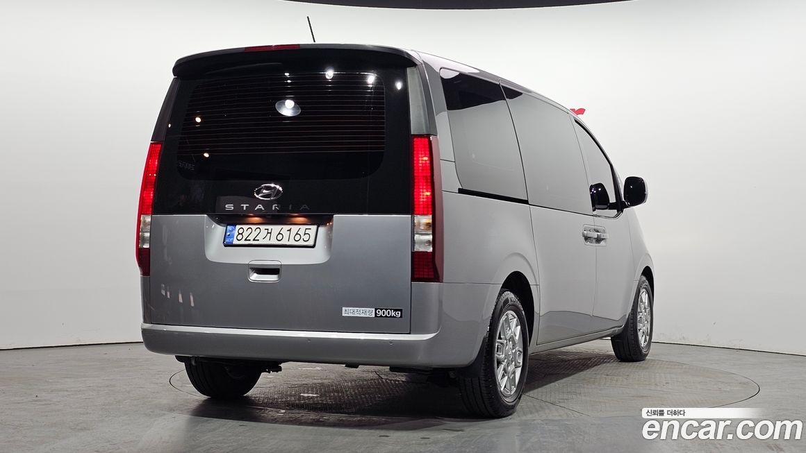 Hyundai Staria 2024