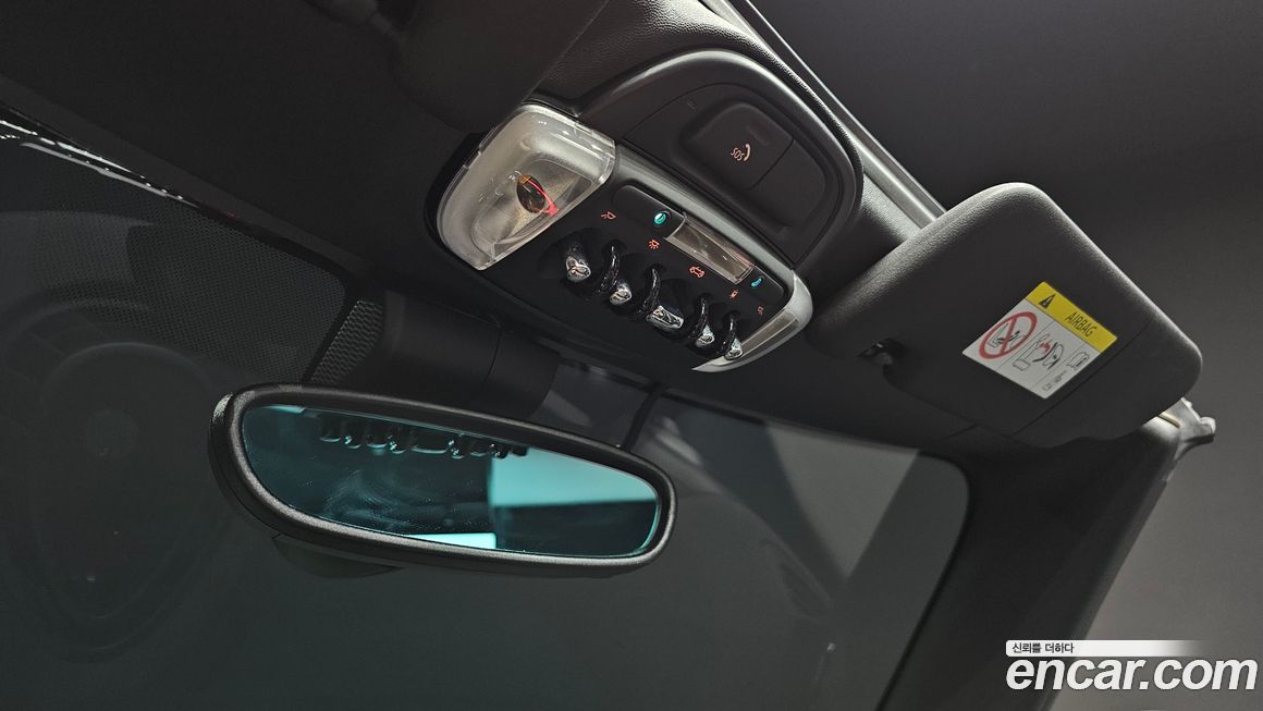 Mini Cooper Convertible 2023