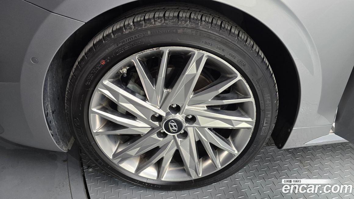 Hyundai Grandeur 2021