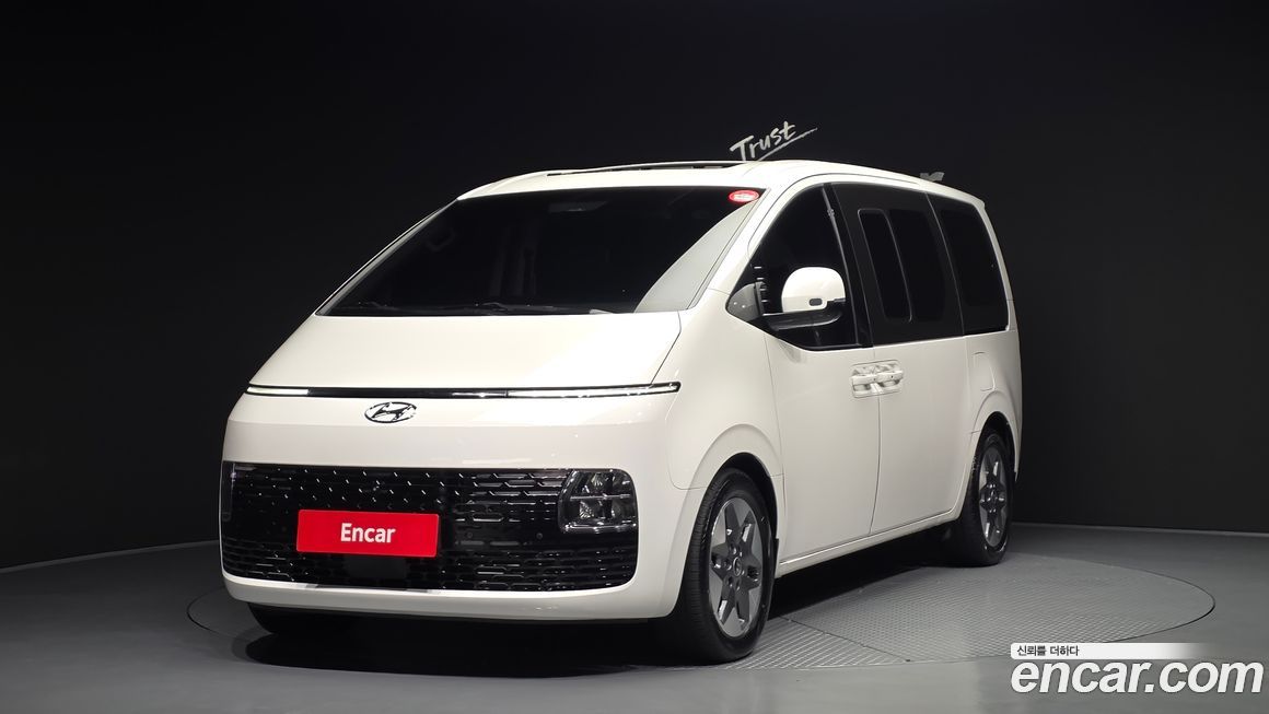 Hyundai Staria 2022