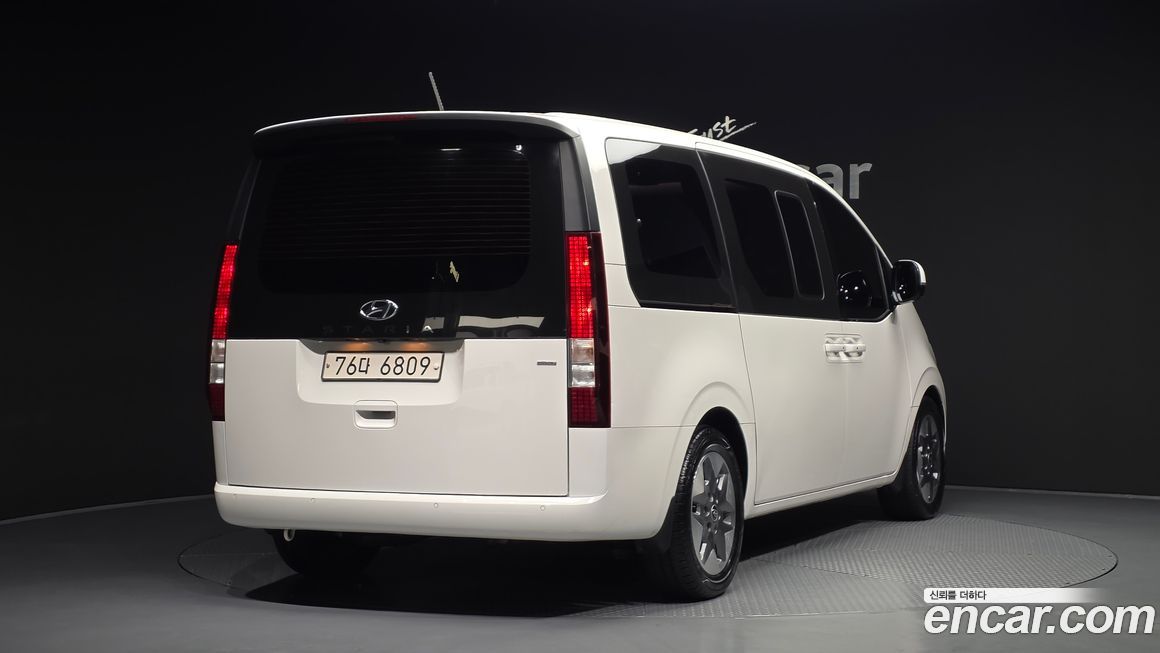 Hyundai Staria 2022