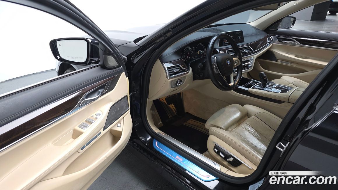 BMW 7-Series 2016