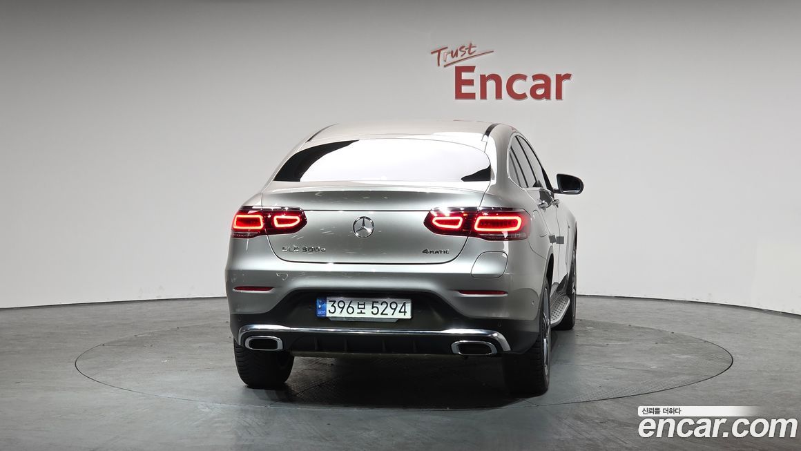 Mercedes-Benz GLC-Class 2021