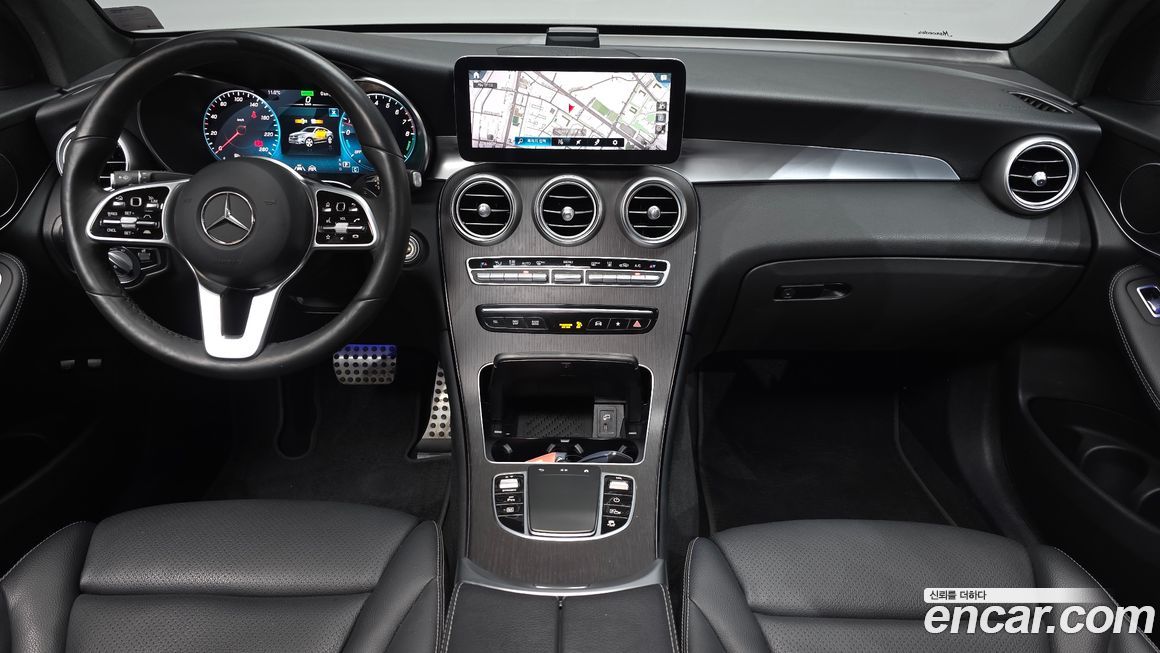 Mercedes-Benz GLC-Class 2021