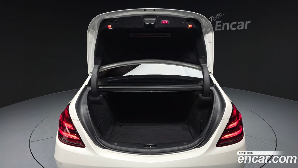 Mercedes-Benz S-Class 2019