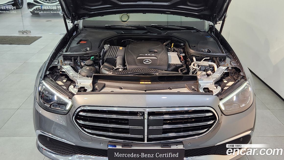 Mercedes-Benz E-Class 2023