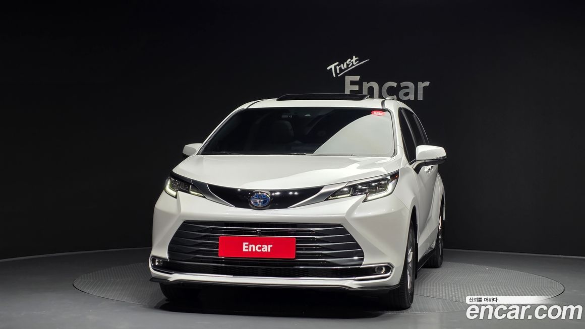 Toyota Sienna 2024