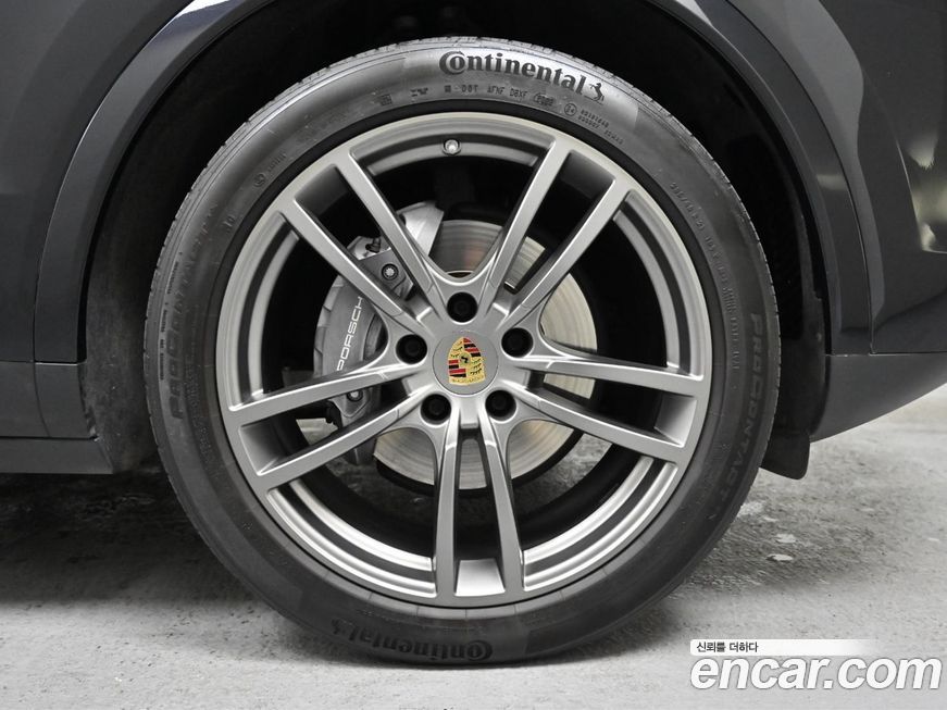 Porsche Cayenne 2022