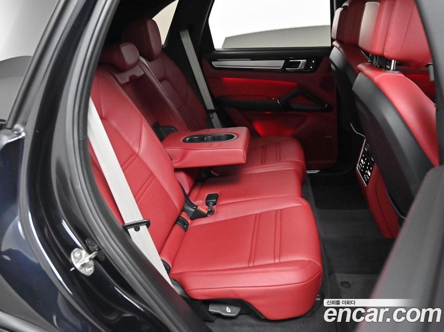 Porsche Cayenne 2022