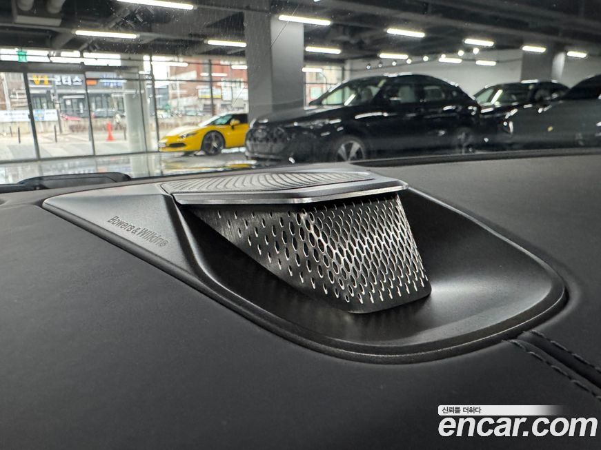 Astonmartin Vantage 2025